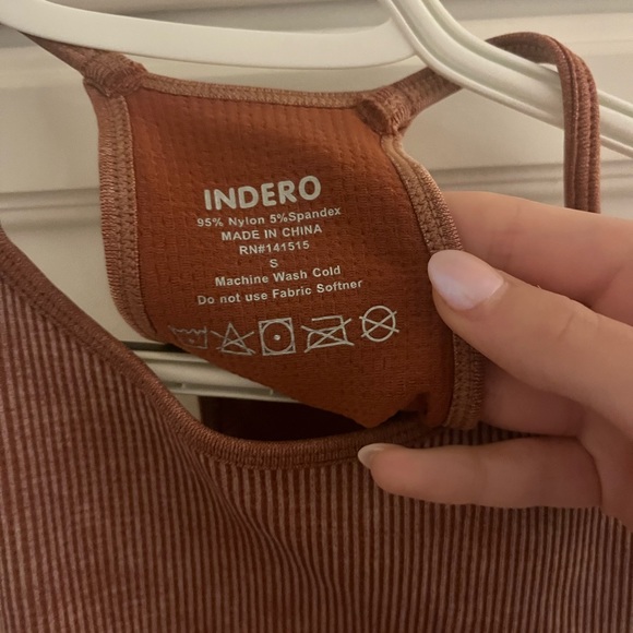 Rust/brown cropped tank top - Picture 3 of 3